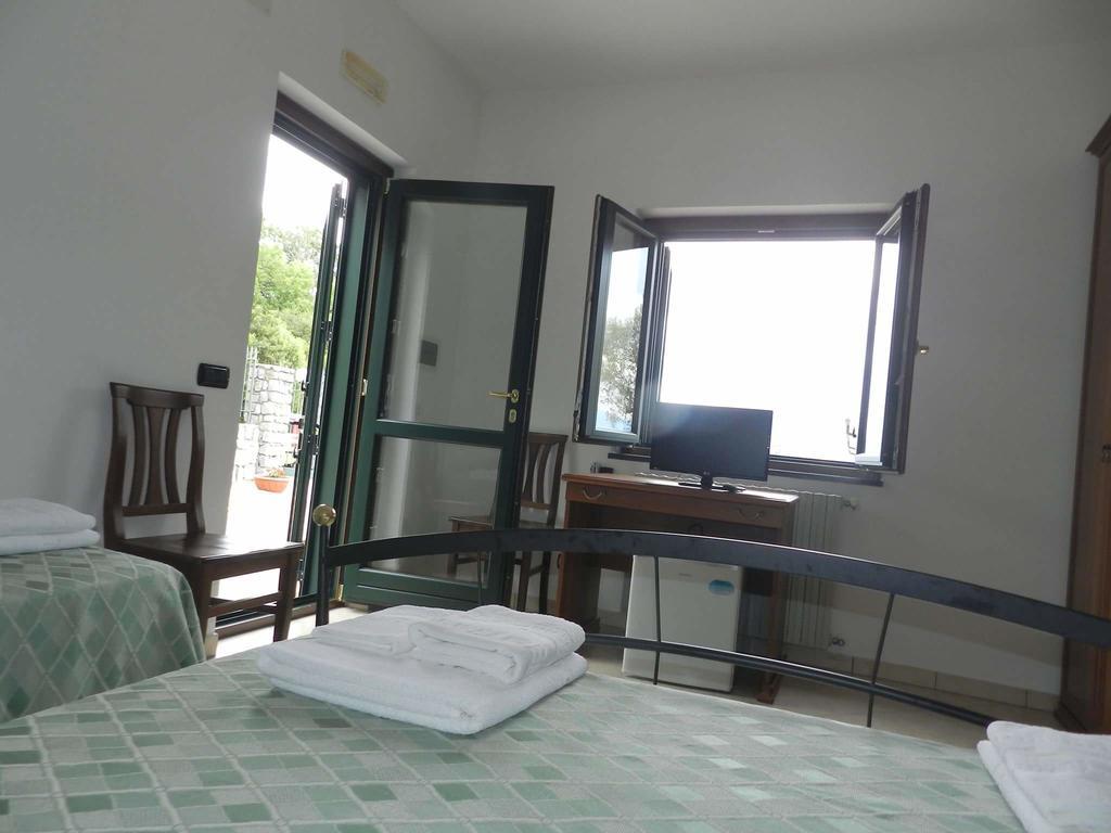 Bel Tempio Guest House San Giovanni a Piro Exterior foto
