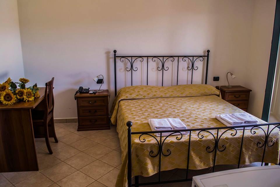 Bel Tempio Guest House San Giovanni a Piro Exterior foto
